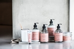 Altum lilac bloom salt scrub fra Ib Laursen med andre varer - Tinashjem